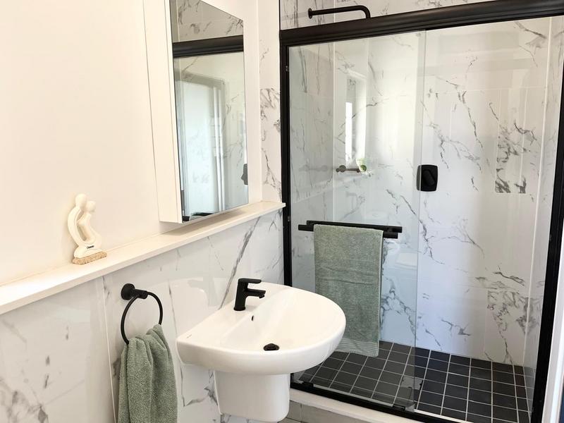 To Let 3 Bedroom Property for Rent in Sandown Western Cape